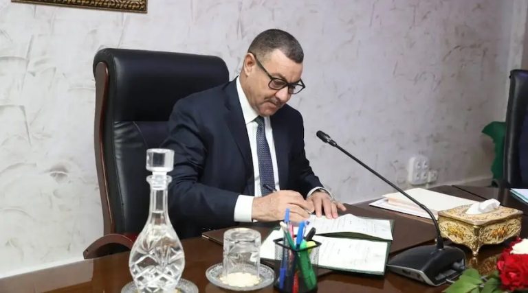 Transports : Sayoud préside la cérémonie d’installation du nouveau PDG du groupe Logitrans